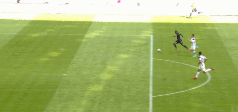 踢瘋了！拜仁26分鐘進4球，薩內8場造10球，大佬起立鼓掌