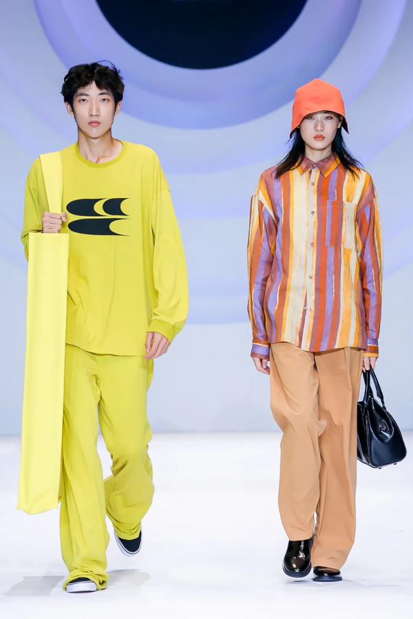 如何毫不費力的穿成時髦都市男女？