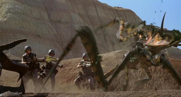 25年過去了，比《星河戰隊》重口又好看的科幻驚悚片，我沒發現