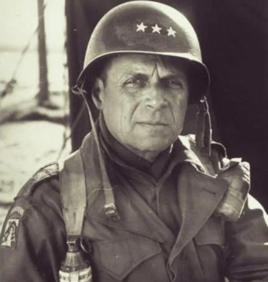 李奇微幹得好好的,咋就被克拉克替代?克拉克為何一上任就要開打 李奇微幹得好好的,咋就被克拉克替代?克拉克為何一上任就要開打