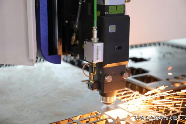 你說小本經營薄利多銷，賺錢勉強維持經營，那是你不知道水果定律