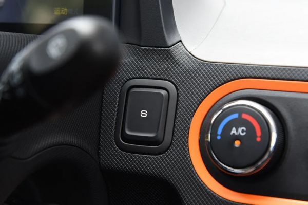 Lab測試：傳說中的五菱宏光MINIEV，百公里加速居然要看人品