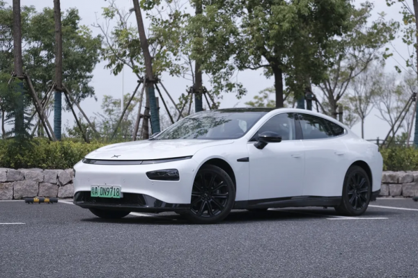 實測小鵬P7,四驅高效能版夏季續航打幾折? 實測小鵬P7,四驅高效能版夏季續航打幾折?