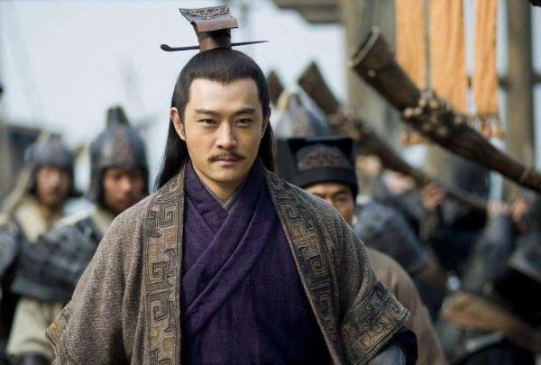 周瑜與陸遜相比，軍事能力誰更強？一個是名將一個是軍事家