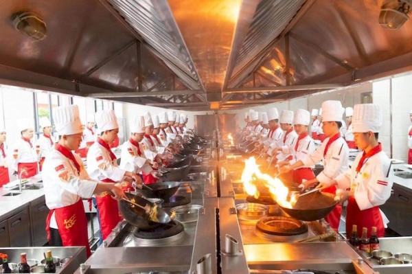 中國東方教育：“職教淮軍”是怎樣煉成的？