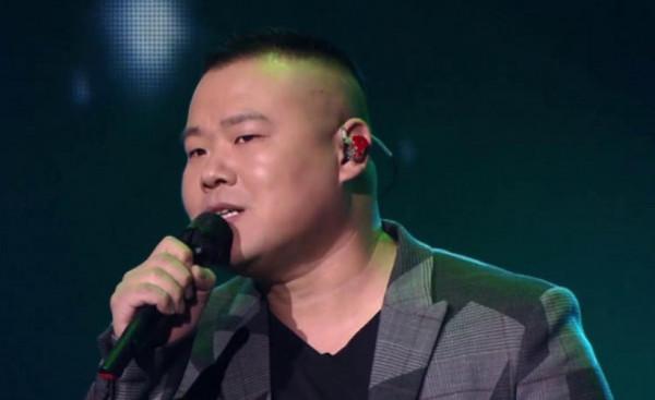 德雲社郭德綱愛徒岳雲鵬，再次被《人民日報》點名，是因為什麼？