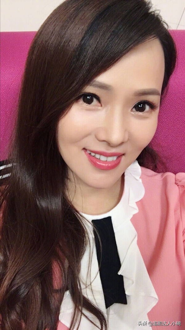 明星之間的姐弟戀,鍾麗緹感覺自己很累,伊能靜成為童話公主 明星之間的姐弟戀,鍾麗緹感覺自己很累,伊能靜成為童話公主