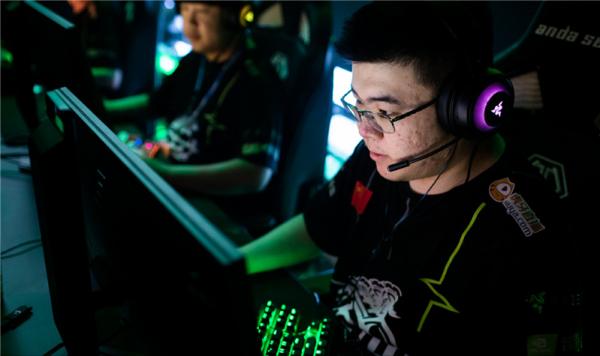 三大賽區圍剿PCL，吃雞賽制被詬病，積分制保證相對公平