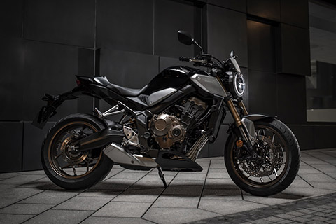 本田CB650R和雅馬哈XS900R，有哪些區別？如何選？