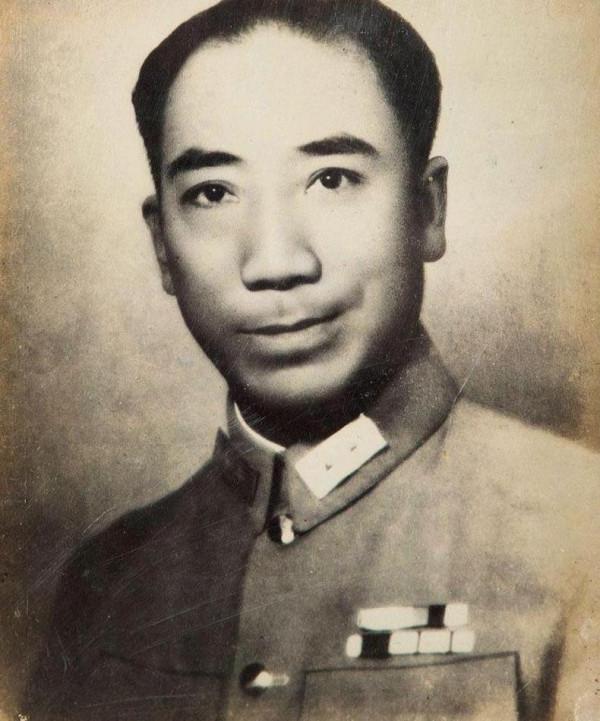 她是軍統唯一女將軍,破譯日軍偷襲珍珠港,長相貌美孫女是名模 她是軍統唯一女將軍,破譯日軍偷襲珍珠港,長相貌美孫女是名模