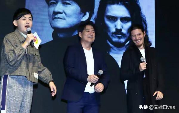 周華健兒子出道當主持,穿西裝留鬍鬚不像90後,比61歲老爸還滄桑 周華健兒子出道當主持,穿西裝留鬍鬚不像90後,比61歲老爸還滄桑