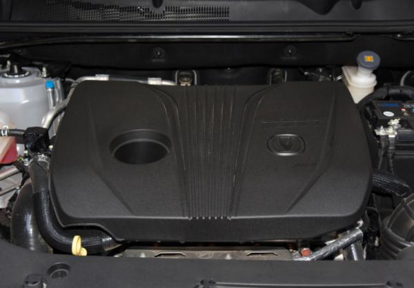 2.0T國產SUV對比，長安CS75Plus和傳祺GS4Plus，誰更值得入手？