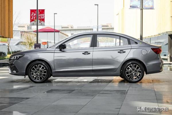 10萬元以內家轎內卷嚴重，2021款榮威i5表現如何？