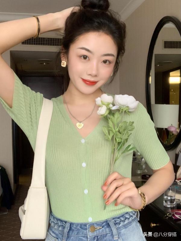 綠色太難駕馭?看看這些清新養眼又時髦的綠色系穿搭,太高階 綠色太難駕馭?看看這些清新養眼又時髦的綠色系穿搭,太高階