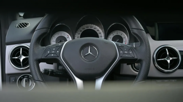 「諾總日記」忍不住試了一下，又往裡砸了一筆——GLK300