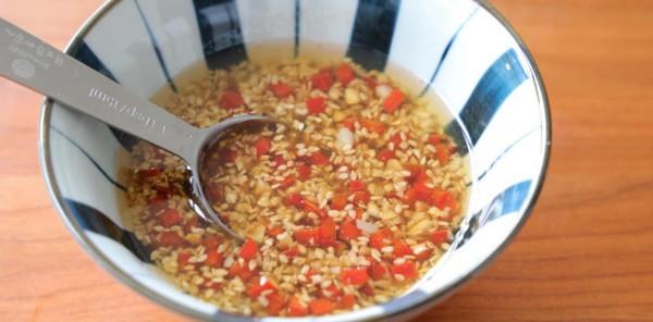 炎炎夏日，牛肉別燉著吃了，試試涼拌著吃，鮮香滑嫩，好吃不上火