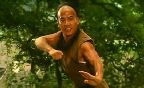 6位拍戲時意外離世的演員,劉坤爆破身亡,李小龍之子死因成迷 6位拍戲時意外離世的演員,劉坤爆破身亡,李小龍之子死因成迷