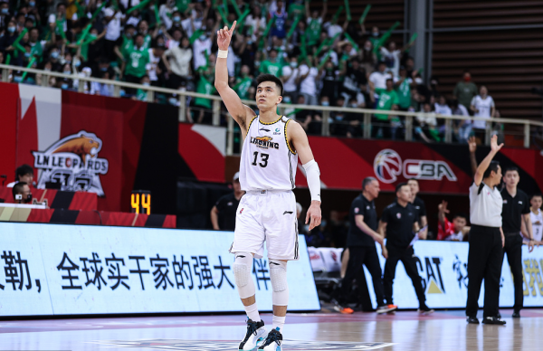 新賽季四名球員獲特權 阿聯郭艾倫吳前與阿不都允許穿簽約品牌球鞋