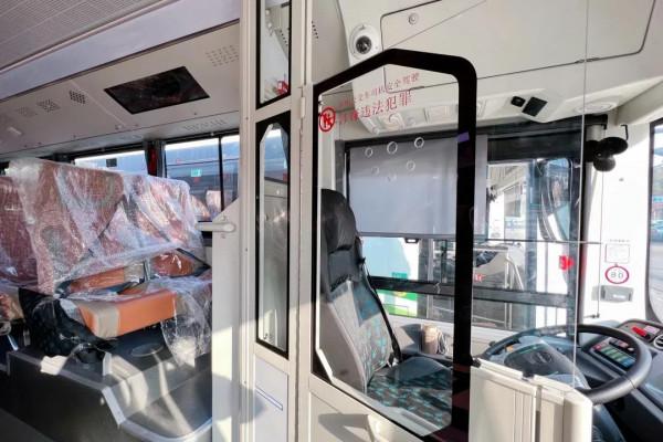 申崇線再添新運力，又一批新能源公交車順利抵達