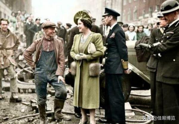 伊麗莎白王太后:她具有雙重人格,卻喜歡對自己所做的事深信不疑 伊麗莎白王太后:她具有雙重人格,卻喜歡對自己所做的事深信不疑