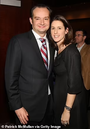 CNN總裁傑夫&CenterDot;扎克辭職，被揭與同事艾莉森有多年秘密戀情