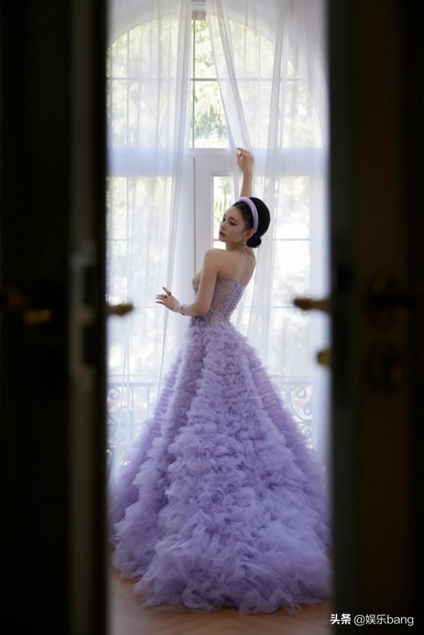 ELLE盛典女星造型來了！仙劍三姐妹各具特色，迪麗熱巴造型引關注