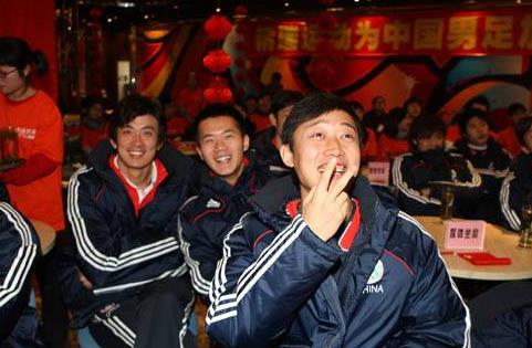 為什麼出事的又是王霄？愛炫富喜歡出頭打架，跟領導拉關係惹大禍