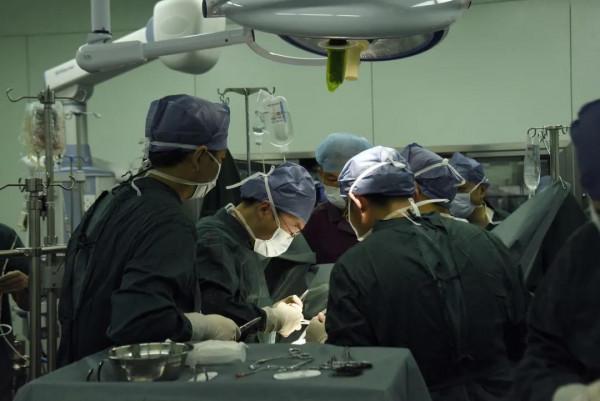 女子體檢查出“先心”，省中醫院完成體外迴圈心臟手術