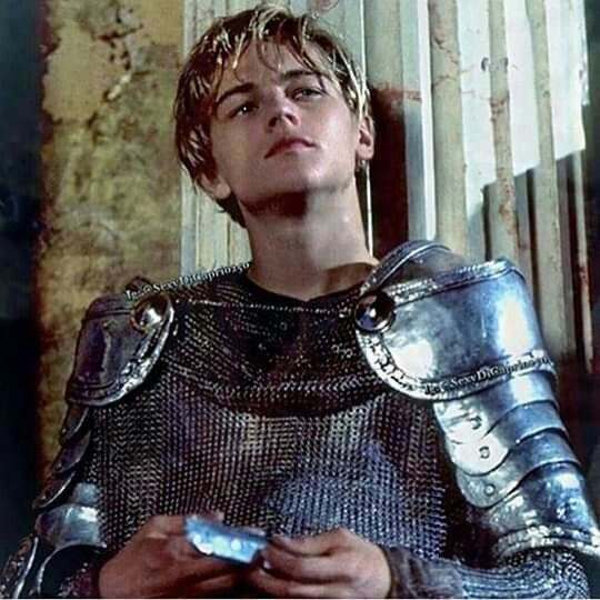 比泰坦尼克號更經典！萊昂納多詮釋「黑道版羅密歐」心動度滿分