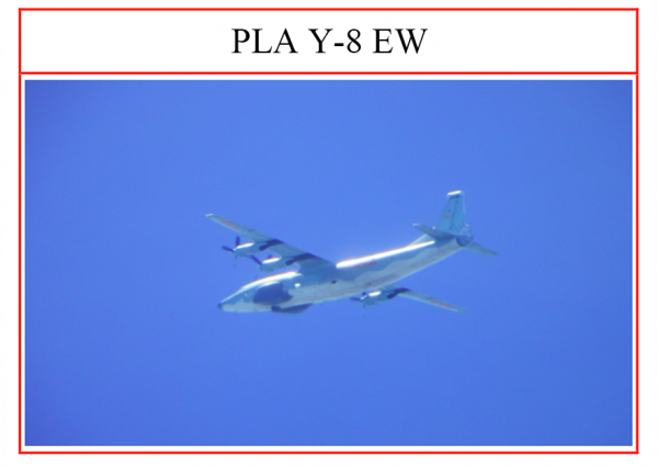 我軍大型電子戰飛機飛近臺灣島!臺軍戰機緊急起飛,導彈跟蹤監控 我軍大型電子戰飛機飛近臺灣島!臺軍戰機緊急起飛,導彈跟蹤監控