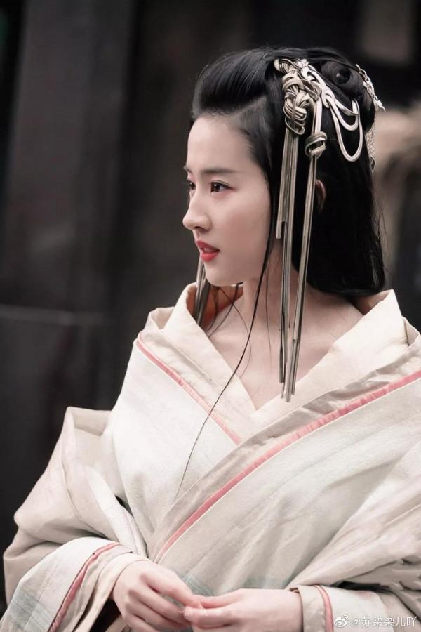 劉亦菲版的虞姬也太美了吧 劉亦菲版的虞姬也太美了吧