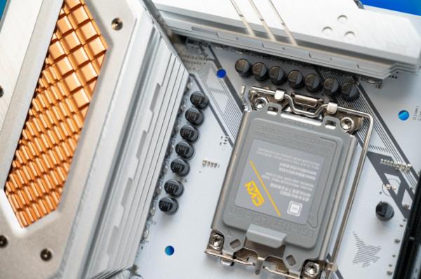 升級12代CPU最省心的方案，七彩虹Z690主機板這麼選就對了