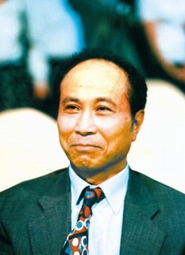 19年過去了，那個說要幫陳寶蓮養兒子的邱黎寬，履行承諾了嗎？