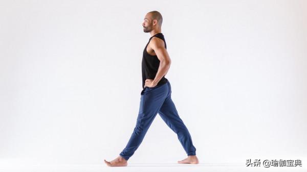 從緊繃到釋放：4個瑜伽體式練習 用於緊繃的腿筋 啟用你的膕繩肌