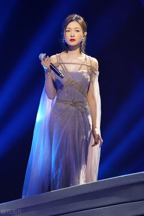 萬茜御姐的魅力勢不可擋