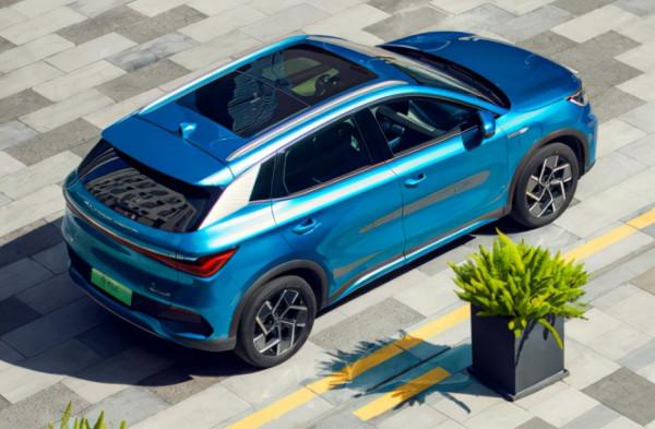 價格比肩摩托車、帶綠牌，這些代步小汽車，上下通勤真香了