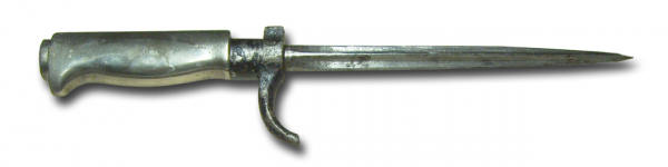 八磅錘、螺紋鋼，一戰時期那些千奇百怪又殘酷的塹壕戰武器