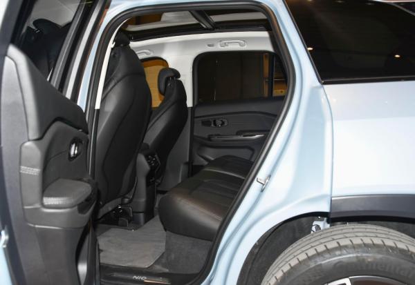 理想好還是蔚來好?兩車對比後,老司機:一個賭未來,一個看當下 理想好還是蔚來好?兩車對比後,老司機:一個賭未來,一個看當下