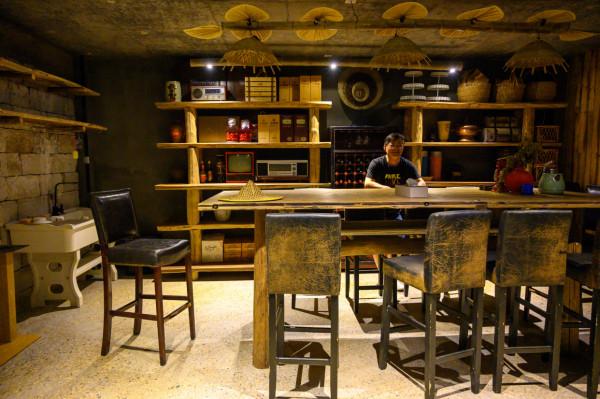 藏在深山中的民宿，面朝青山綠水及“金沙灘”，美成了世外桃源