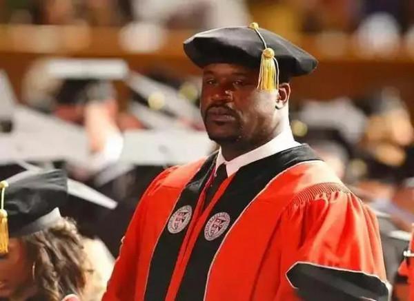 盤點NBA裡的15位學霸,一人14歲高中畢業,不是博士就是碩士 盤點NBA裡的15位學霸,一人14歲高中畢業,不是博士就是碩士