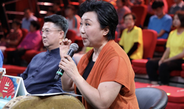 《開端》公交上的演員都不簡單,有奧斯卡評委,還有國家一級演員 《開端》公交上的演員都不簡單,有奧斯卡評委,還有國家一級演員