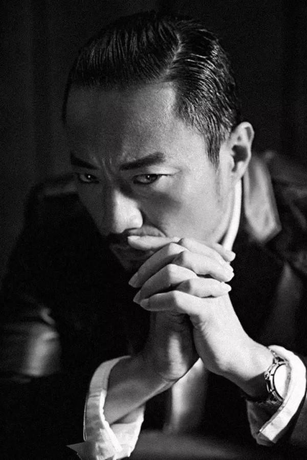 油頭粉面就不要演軍人了!這5位演員讓你知道,什麼才是英姿颯爽 油頭粉面就不要演軍人了!這5位演員讓你知道,什麼才是英姿颯爽