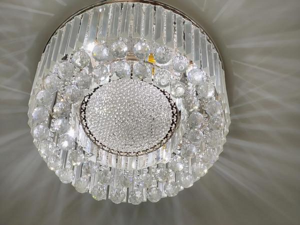 LED燈到底是省電還是費電?三種燈具款式,讓耗電量倍增 LED燈到底是省電還是費電?三種燈具款式,讓耗電量倍增