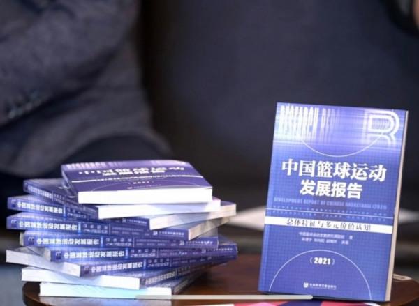 籃協權威調查，中國球迷愛科比遠超詹皇！湖人成最愛球隊遼粵上榜