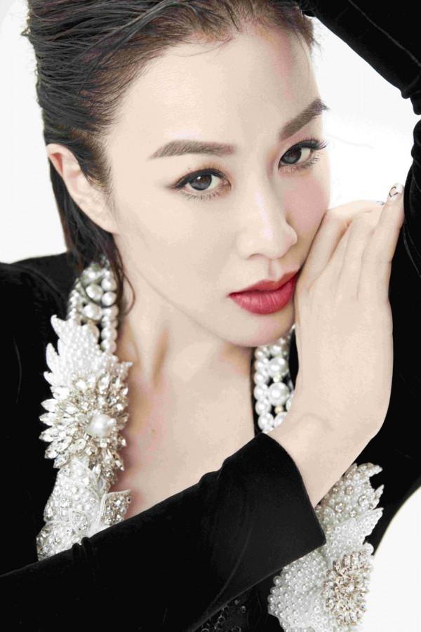 “人魚公主”鍾麗緹:為何怒甩著名音樂人,嫁小12歲的山東男人? “人魚公主”鍾麗緹:為何怒甩著名音樂人,嫁小12歲的山東男人?