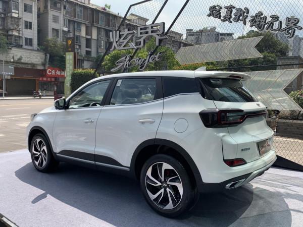 凱翼炫界Pro選車導購：標配大屏和1.5T動力是亮點，推薦勁豪版