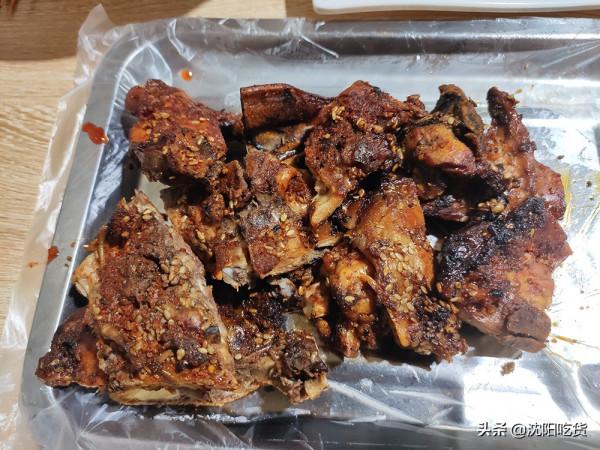 焦烤的雞架,原以為能不錯,結果沒想到吃起來是這樣的 焦烤的雞架,原以為能不錯,結果沒想到吃起來是這樣的