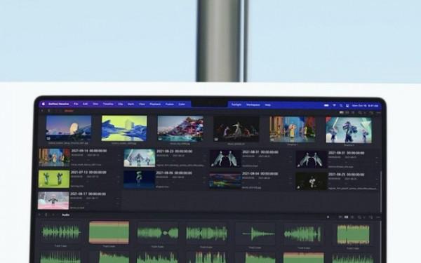 MacBook Pro：效能炸裂、劉海炸裂、心態炸裂