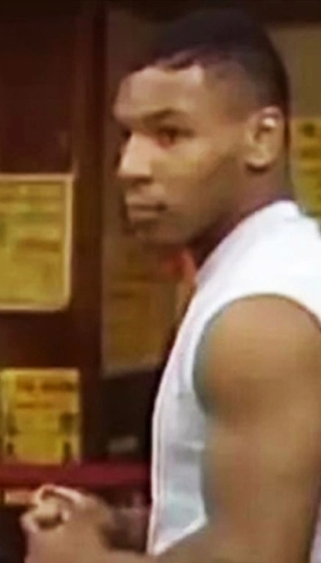 泰森的殘酷的街鬥，先打對手再打他們的爸爸