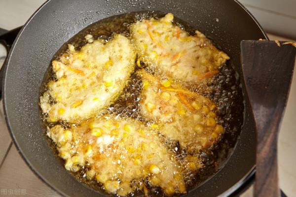 年齡大了要適當忌口，50歲之後，3種食物，能不吃就不吃